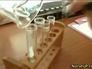 Traviesa oriental enfermera consigue first-rate semen disparo